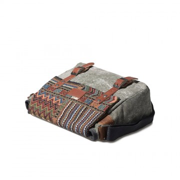 Женская сумка через плечо Aeon с орнаментом хаки фото