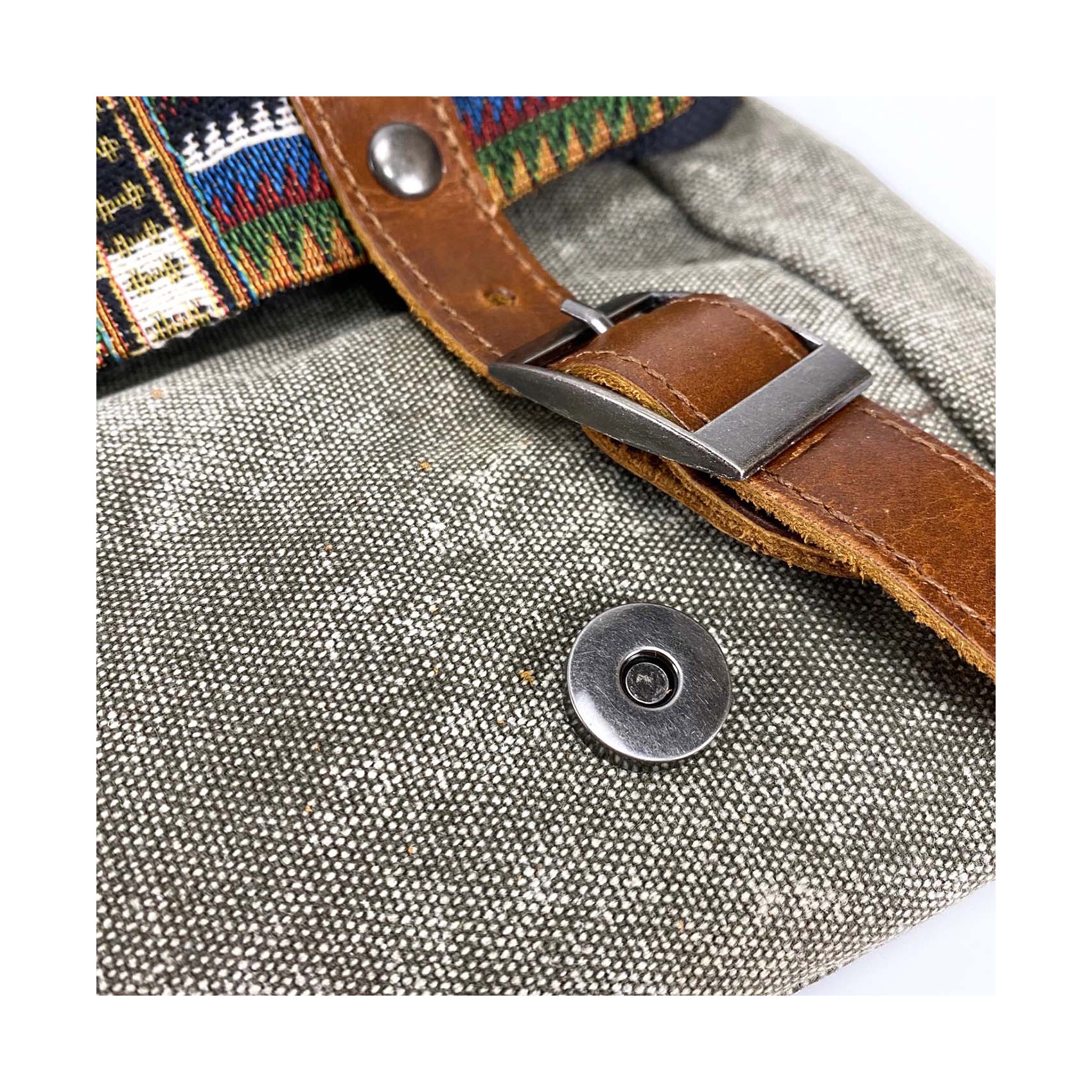 Женская сумка через плечо Aeon с орнаментом хаки