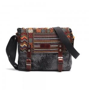 Жіноча сумка через плече Aeon з орнаментом графітова