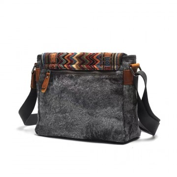 Женская сумка через плечо Aeon с орнаментом графитовая фото