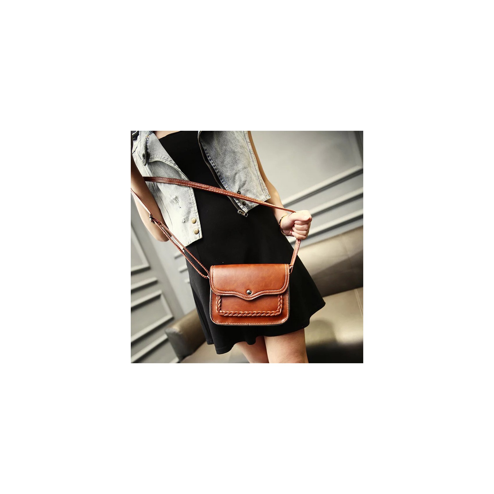 Женская сумка-клатч Barbara коричневая