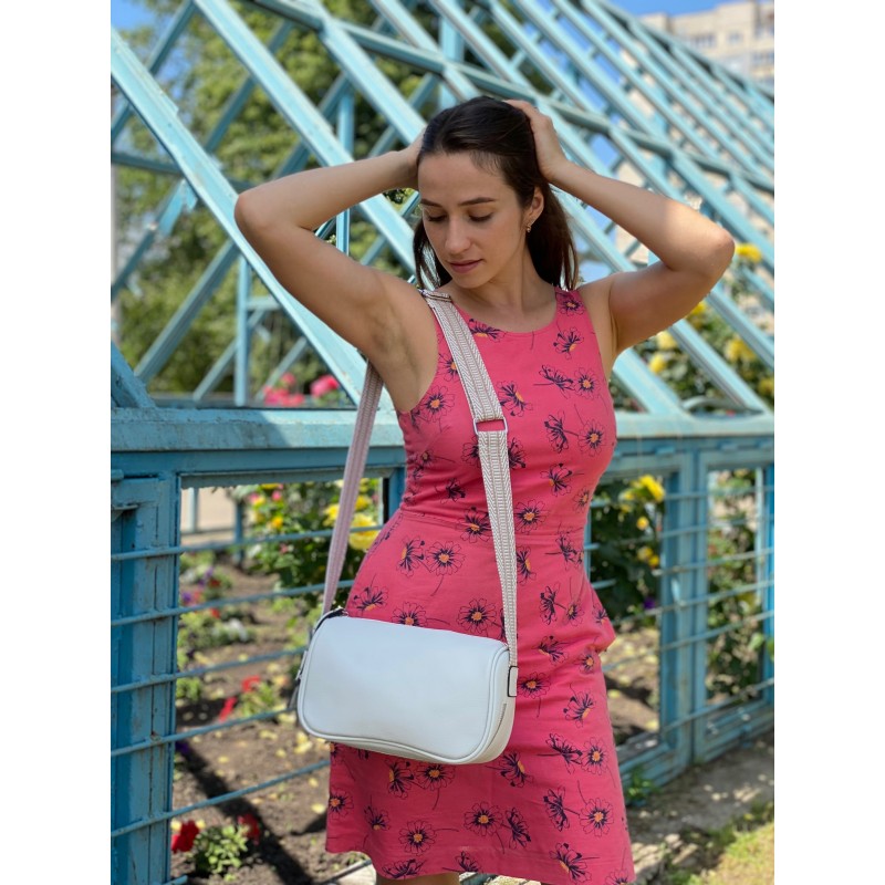 Женская кожаная сумка на плечо Diana белая - 4 фото