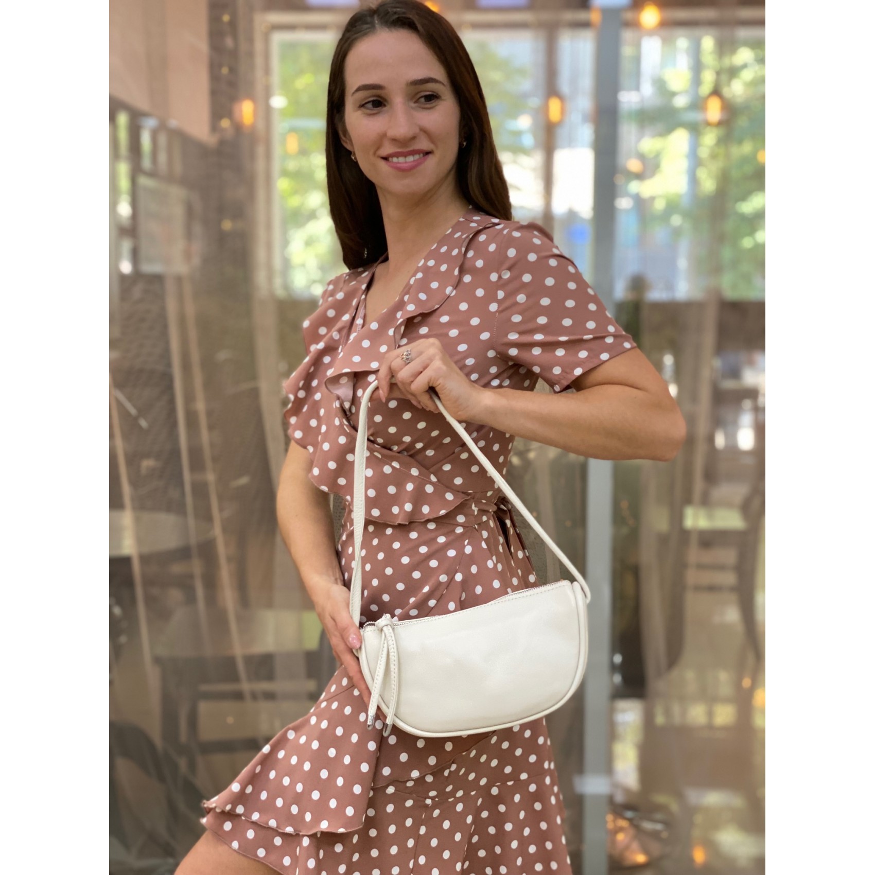 Жіноча шкіряна сумка Rebecca молочна