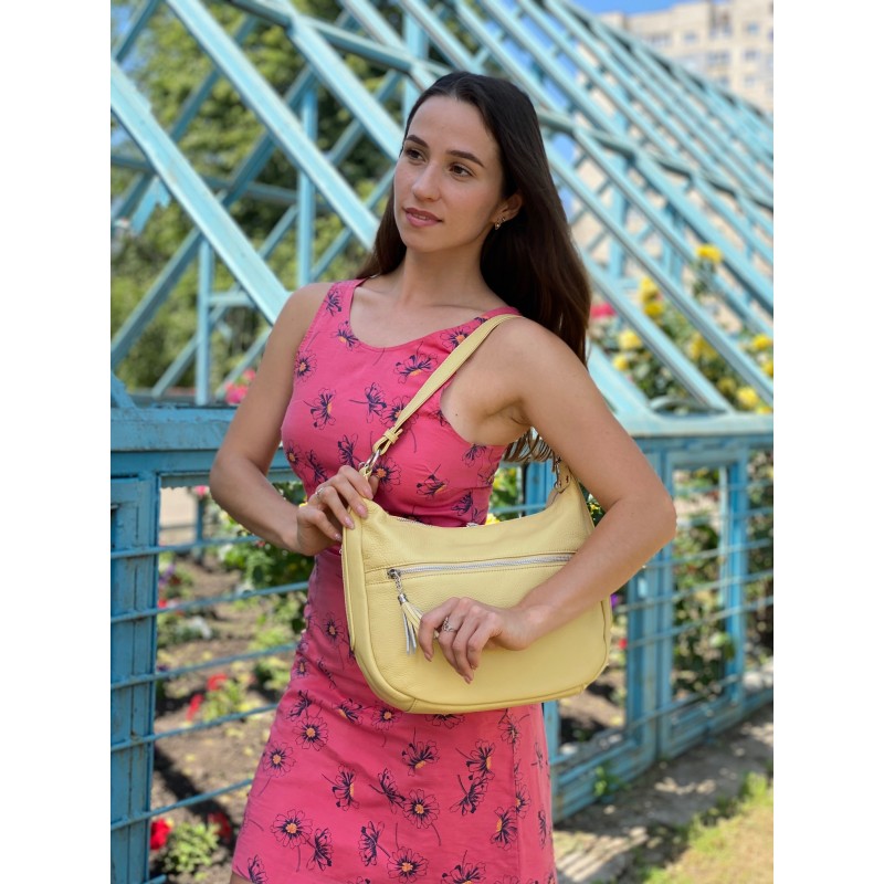 Женская кожаная сумка хобо Linda желтая - 3 фото