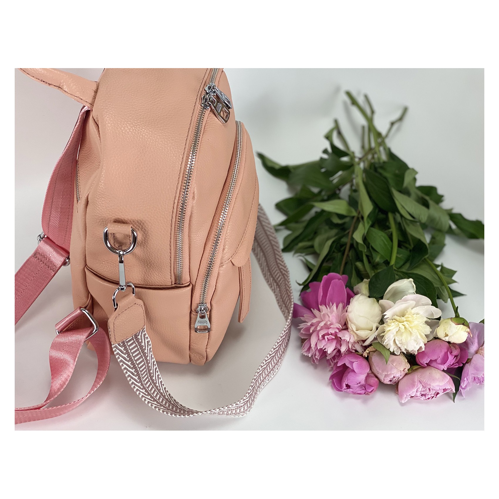 Жіночий рюкзак Jessica шкіряний персиковий