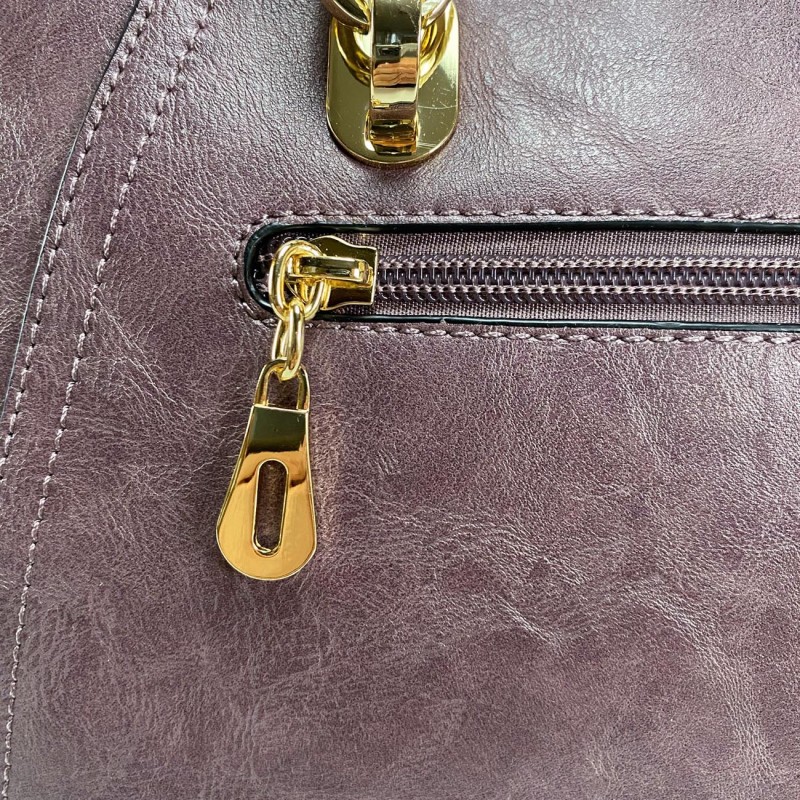 Жіноча класична сумка Isa Paulina DS бузкова - 10 фото