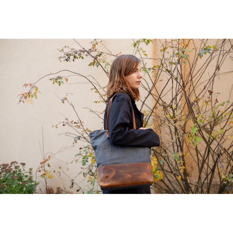 Женская городская сумка-тоут Voyage графитовая - 3 фото