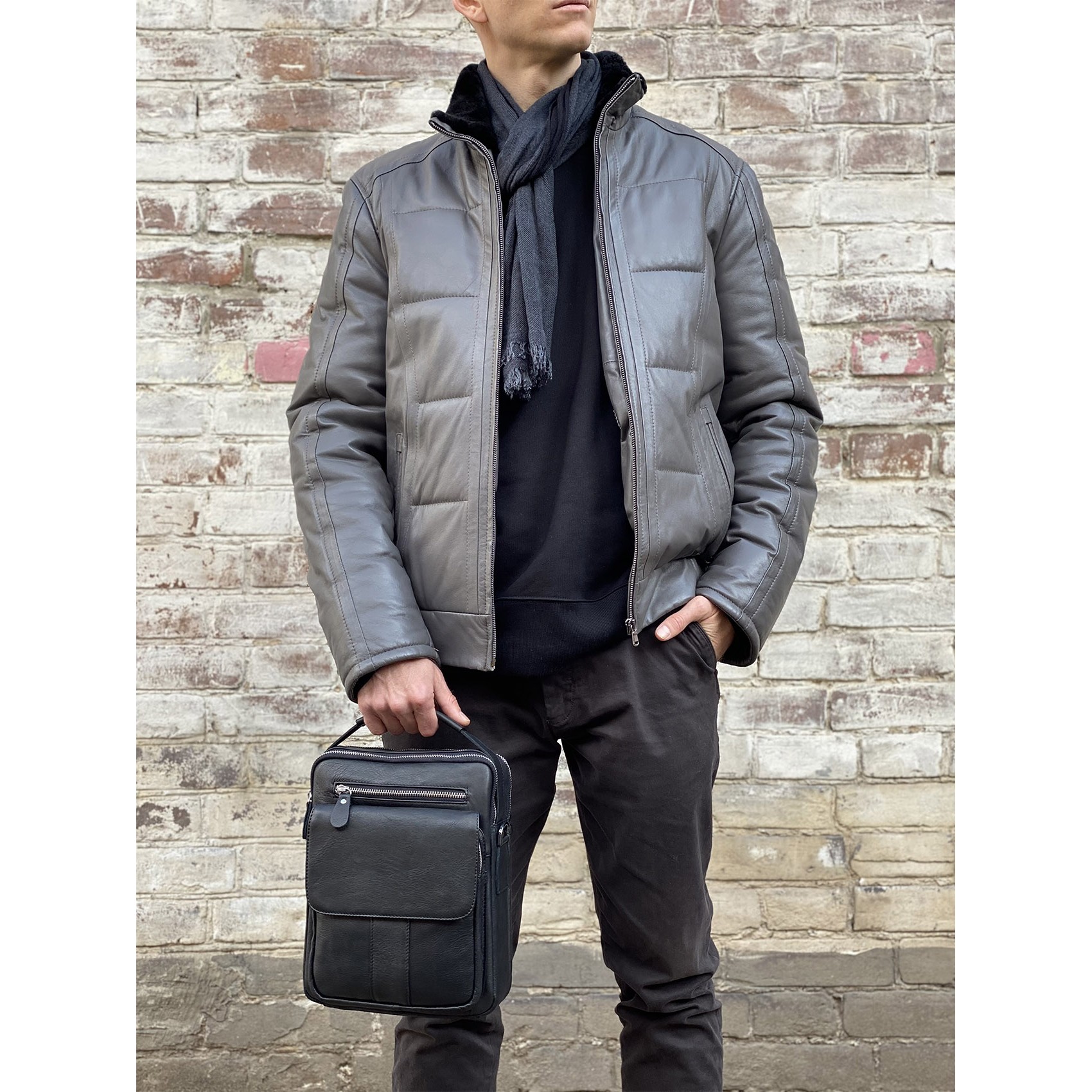 Мужская кожаная сумка Louis через плечо черная