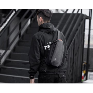 Мужская сумка-рюкзак слинг MY на одно плечо черная фото