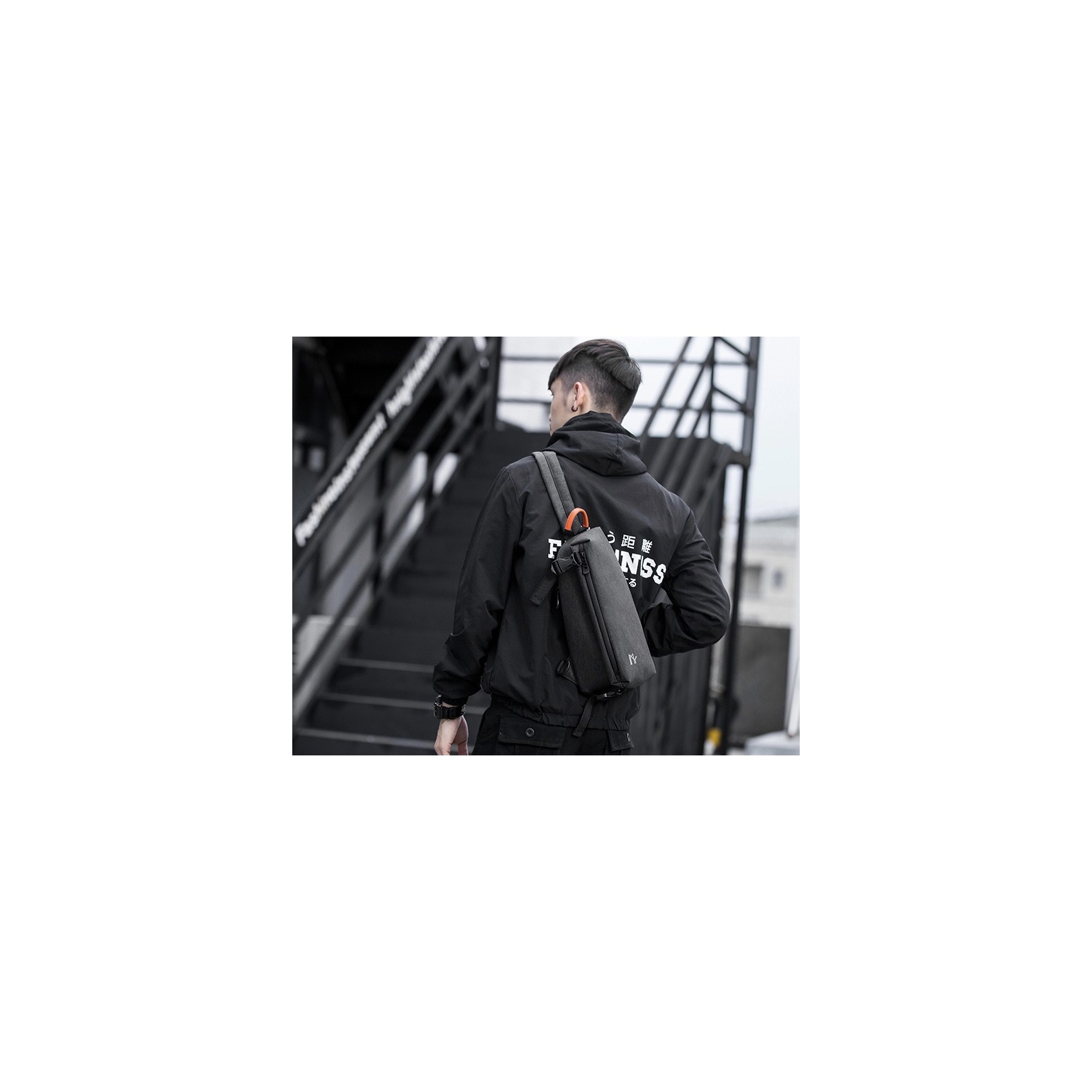 Мужская сумка-рюкзак слинг MY на одно плечо черная