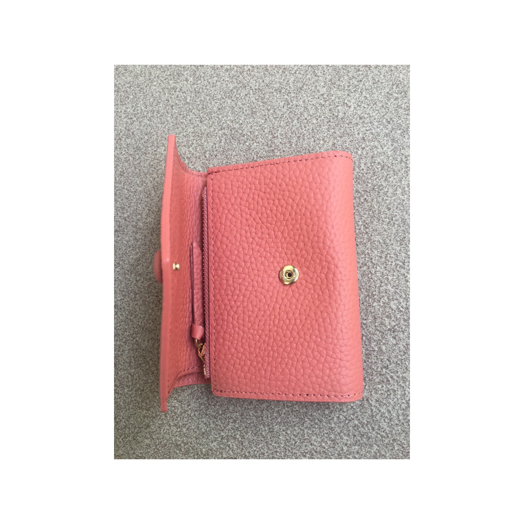 Жіночий шкіряний гаманець Ellie кораловий