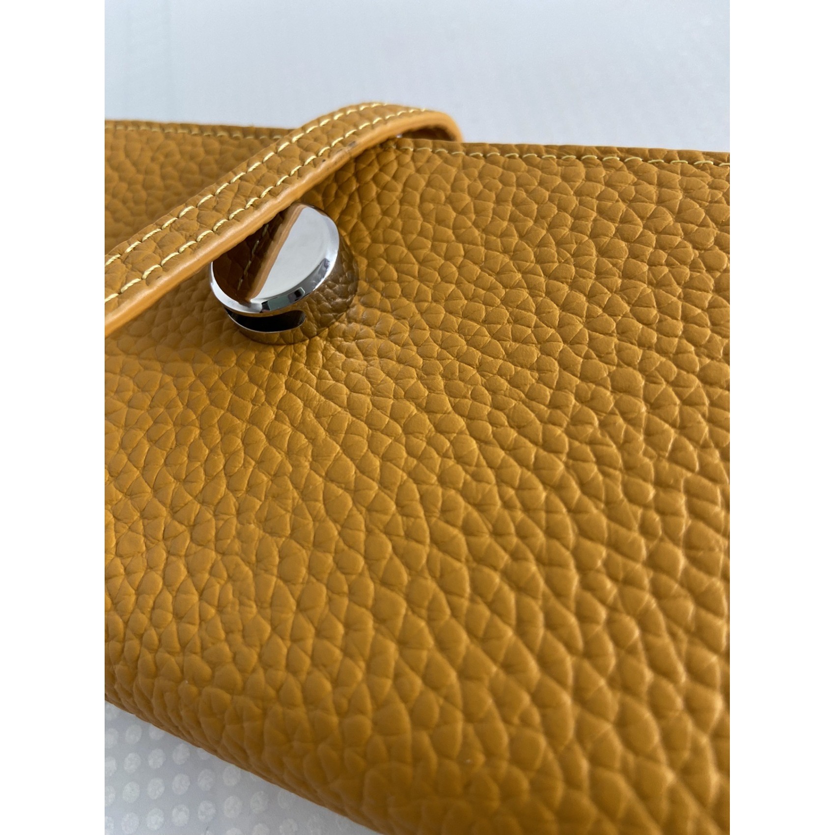 Жіночий шкіряний гаманець Vicki гірчичний