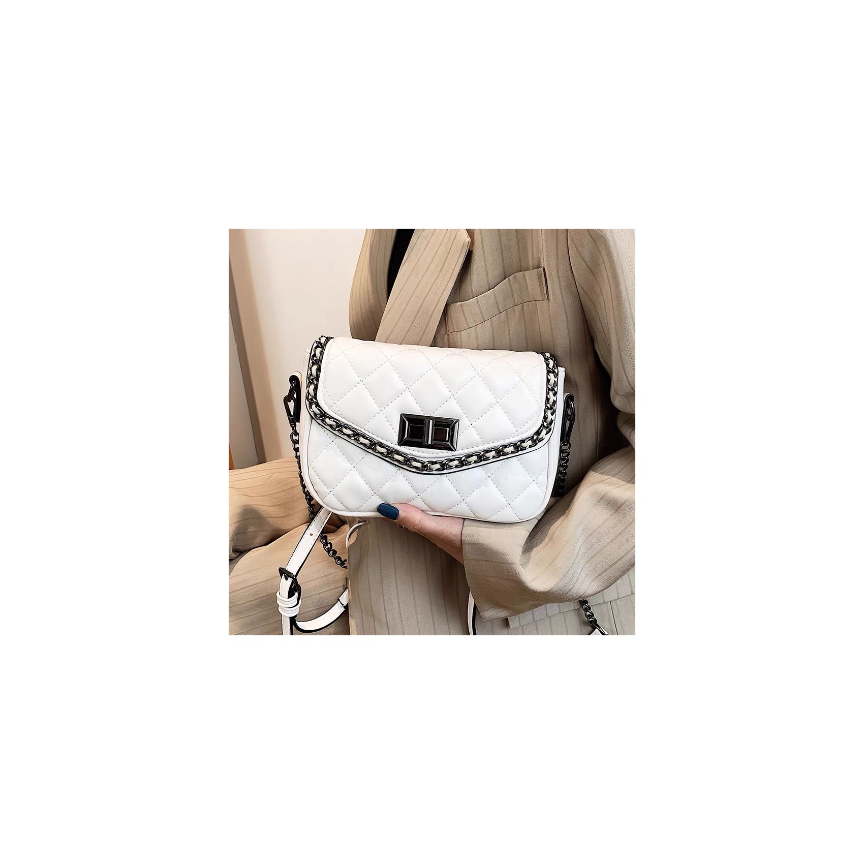 Жіноча сумка-клатч Beverly біла