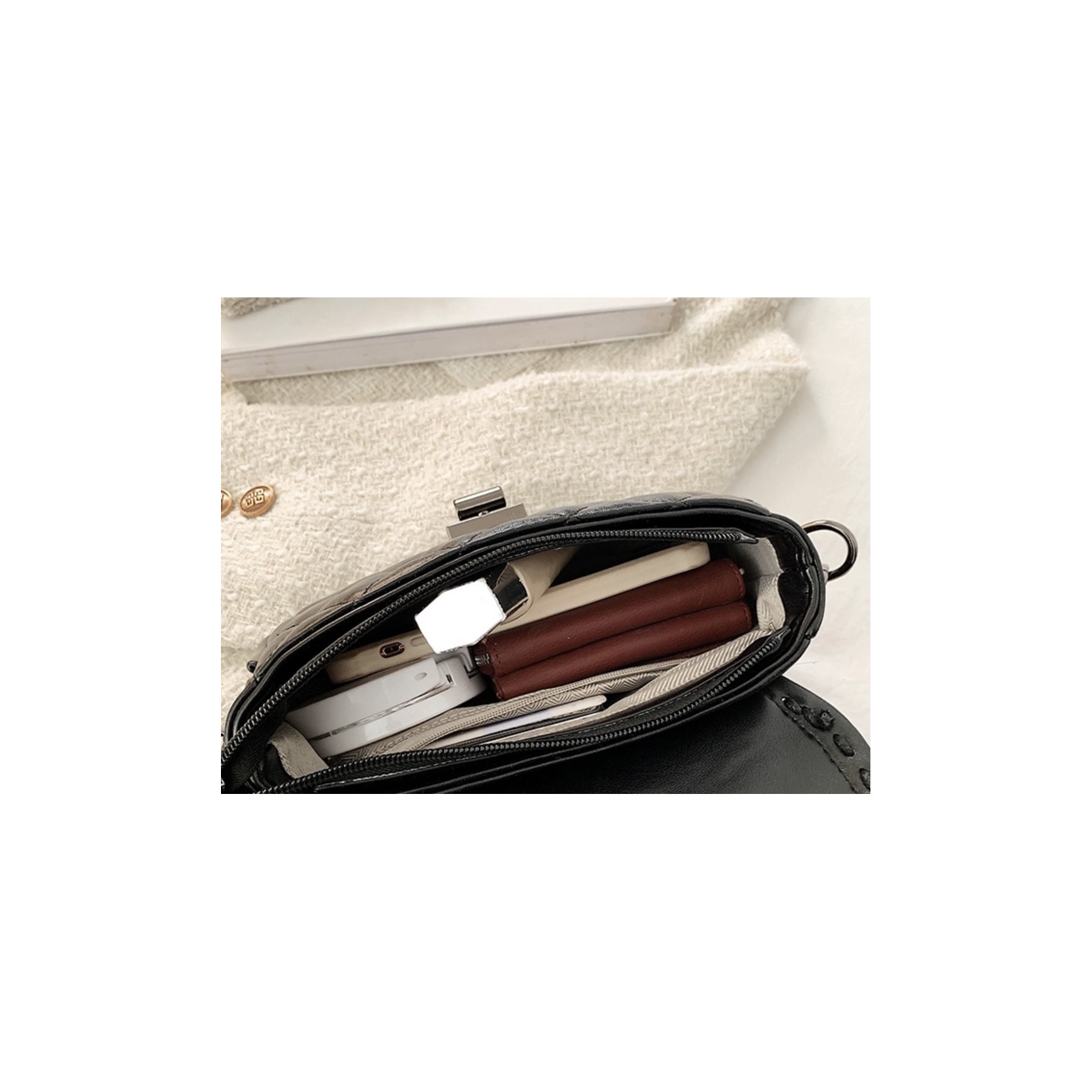 Женская сумка-клатч Beverly черная