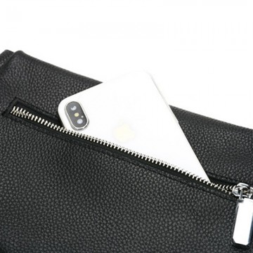 Женская кожаная сумка бананка на плечо Maureen черная фото