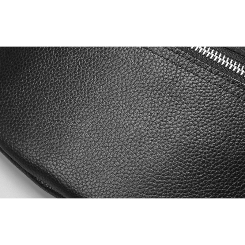 Женская кожаная сумка бананка на плечо Maureen черная - 19 фото