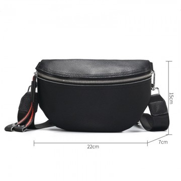 Женская кожаная сумка бананка на плечо Maureen черная фото