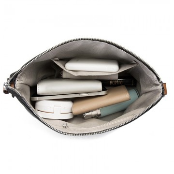 Женская кожаная сумка через плечо Molly черная фото