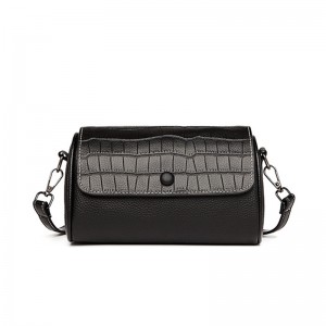 Женская кожаная сумка-клатч Alison черная