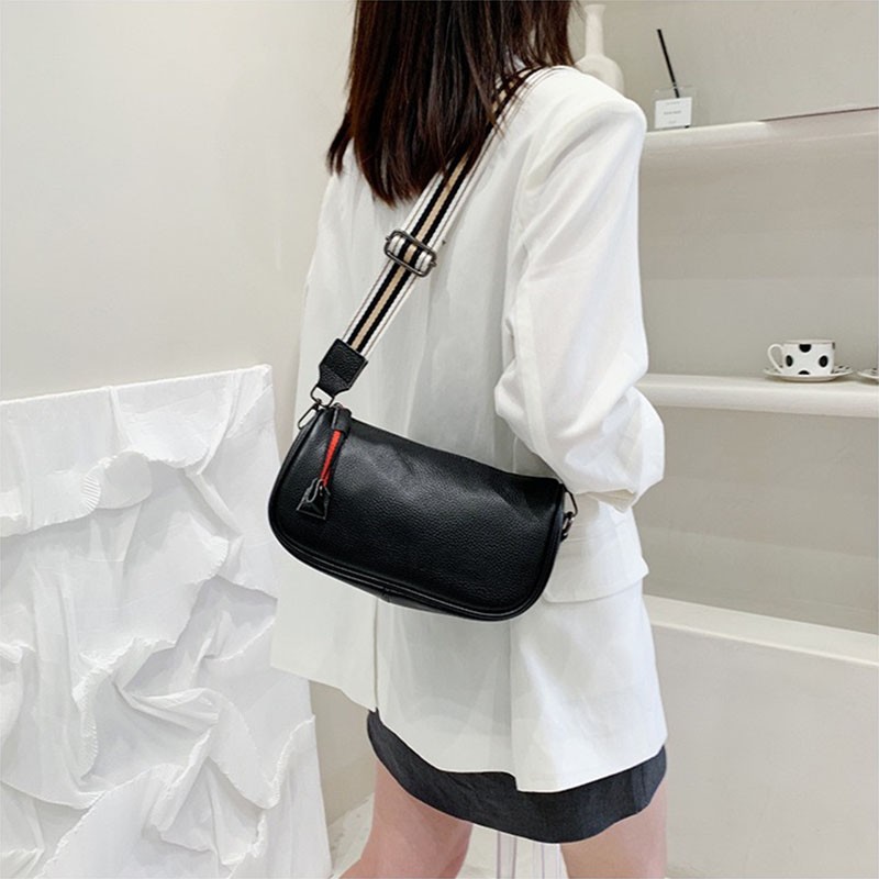 Женская кожаная сумка Alice черная - 7 фото