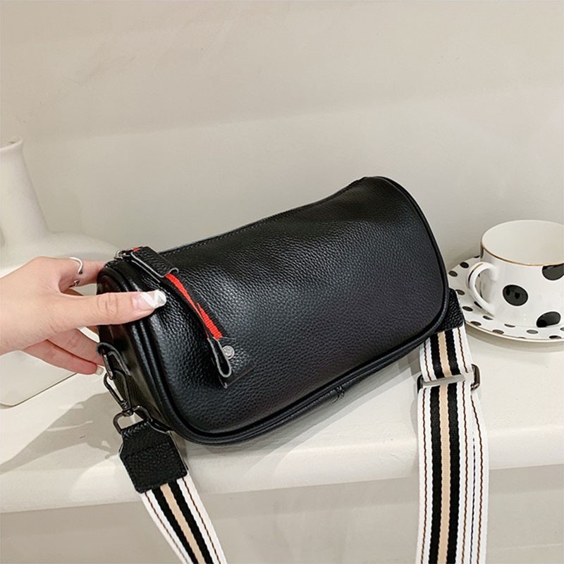 Женская кожаная сумка Alice черная - 8 фото