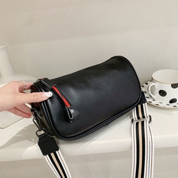 Жіноча шкіряна сумка Alice чорна фото