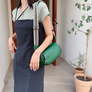 Жіноча шкіряна сумка Alice зелена фото