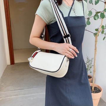 Жіноча шкіряна сумка Alice біла фото