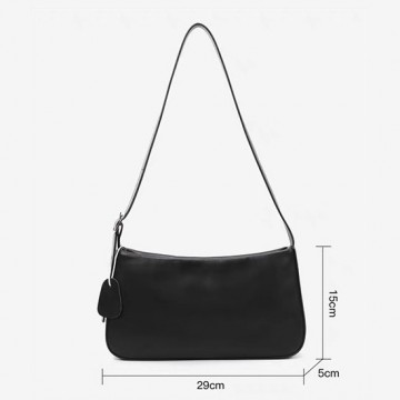 Жіноча шкіряна сумка Julia чорна фото