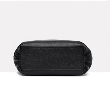 Жіноча шкіряна сумка Caroline чорна фото