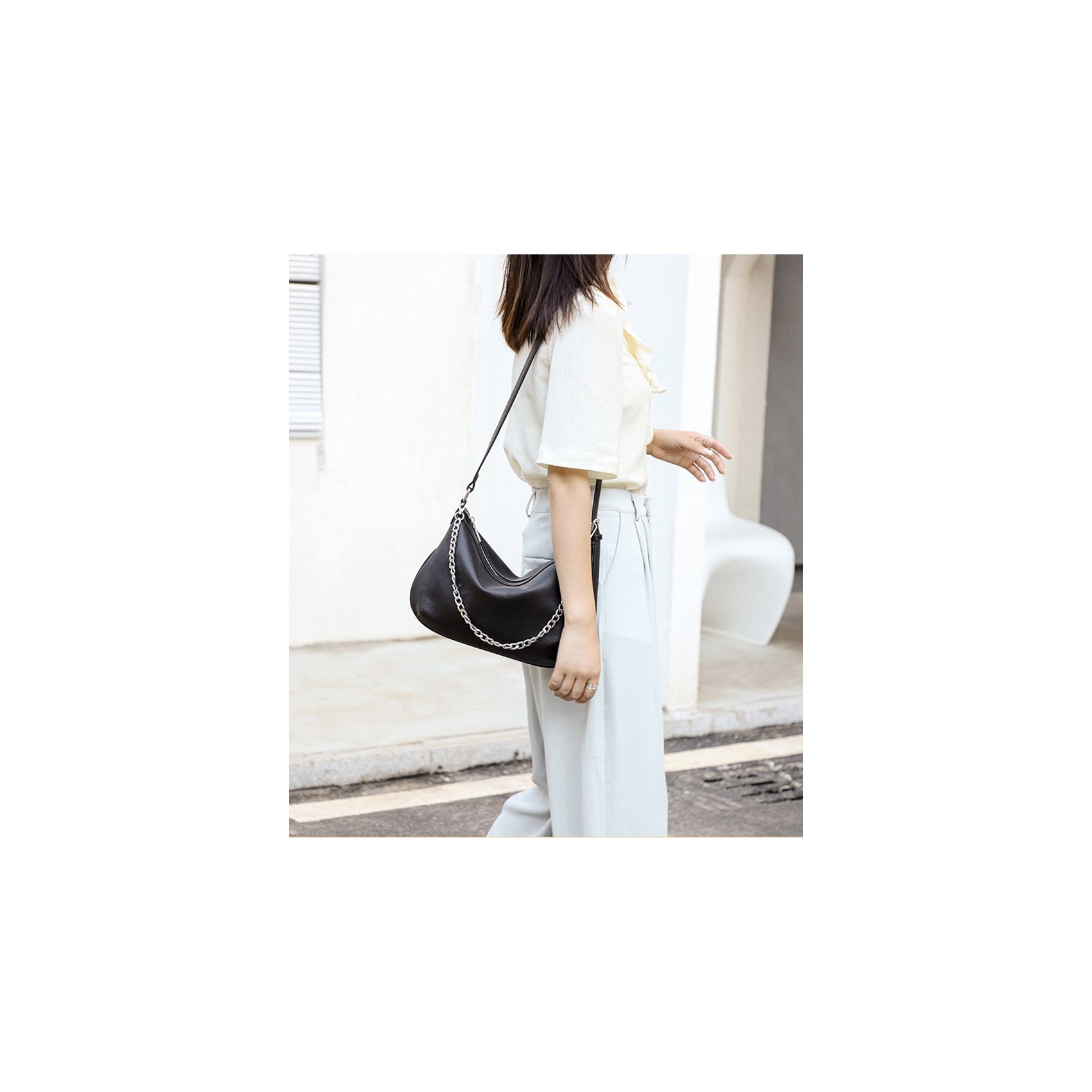 Женская кожаная сумка хобо Donna черная