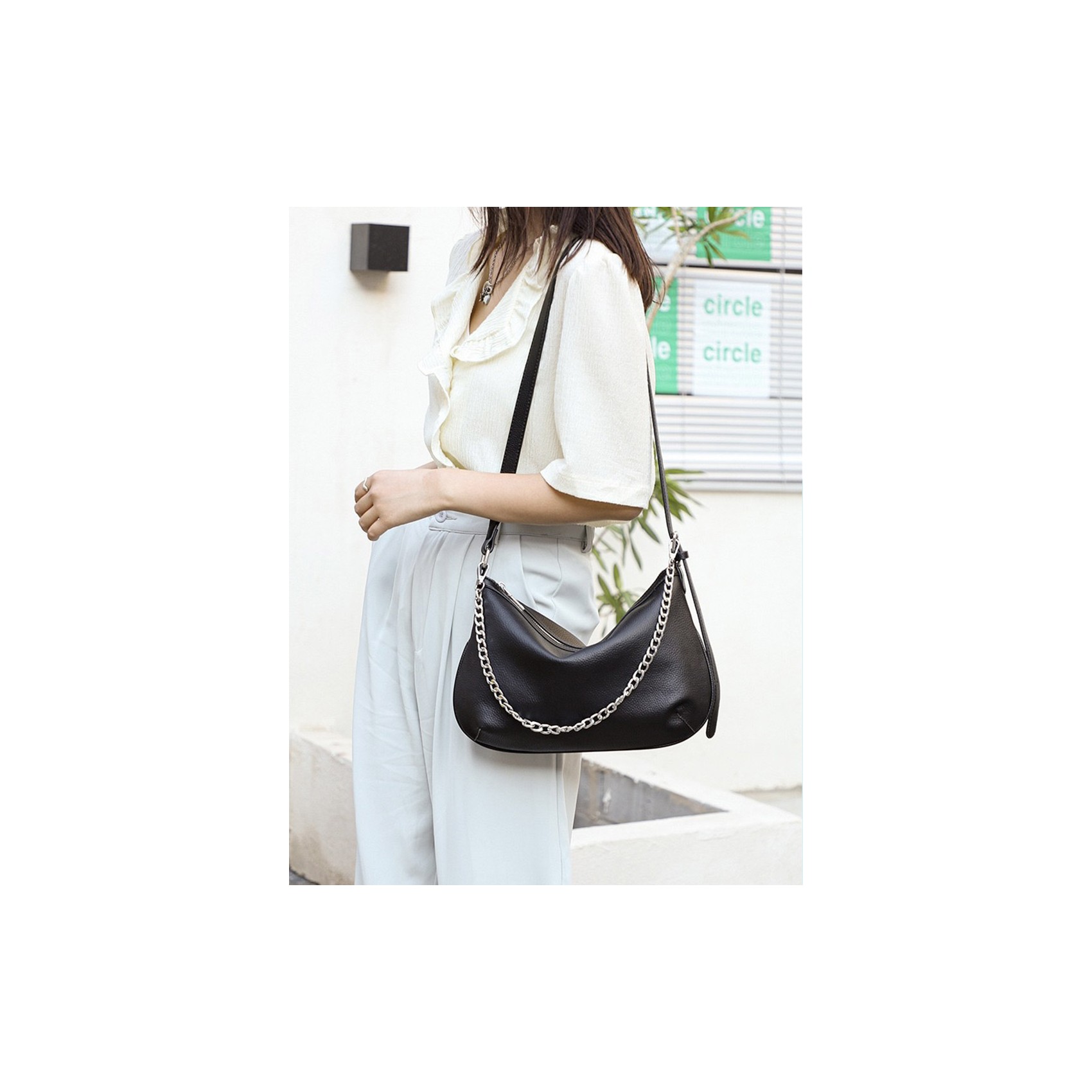 Жіноча шкіряна сумка хобо Donna чорна