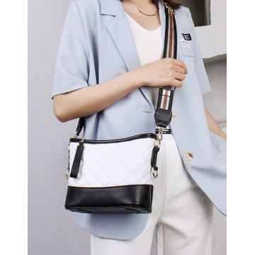 Женская кожаная сумка Janice черно-белая фото