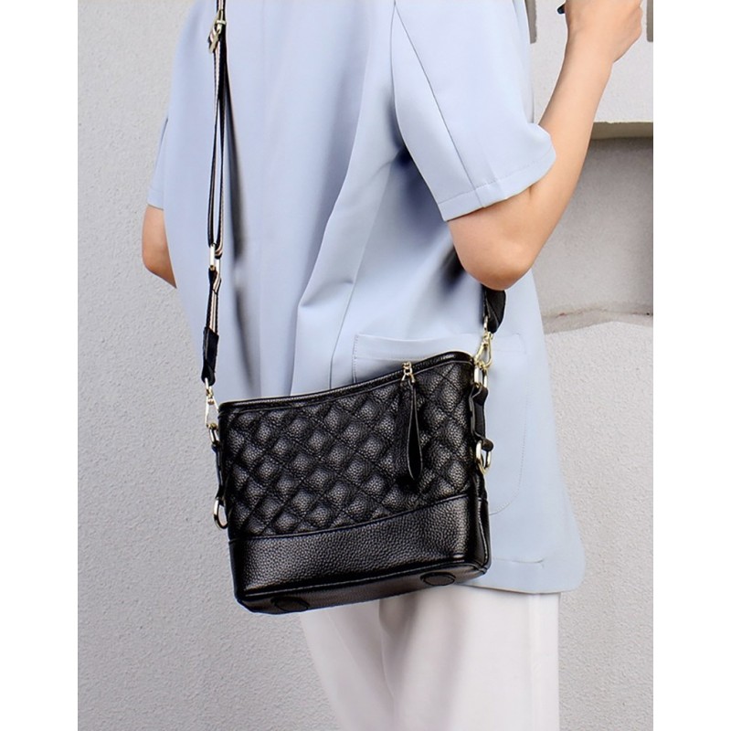 Женская кожаная сумка Janice черная - 12 фото