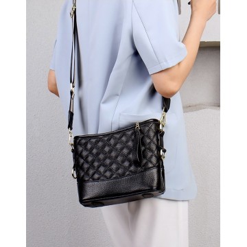 Жіноча шкіряна сумка Janice чорна фото