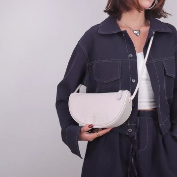 Женская кожаная сумка Megan молочная фото