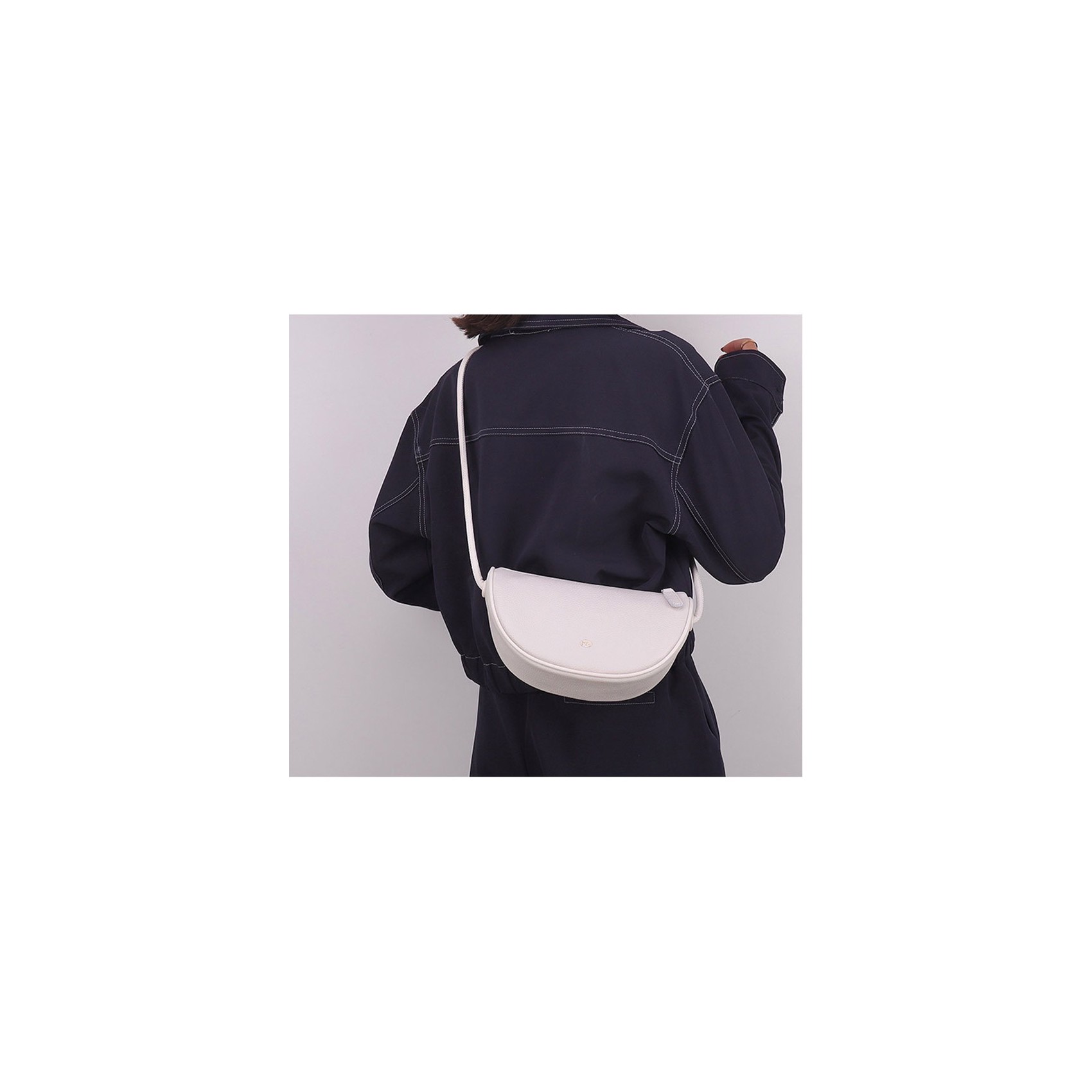 Женская кожаная сумка Megan молочная