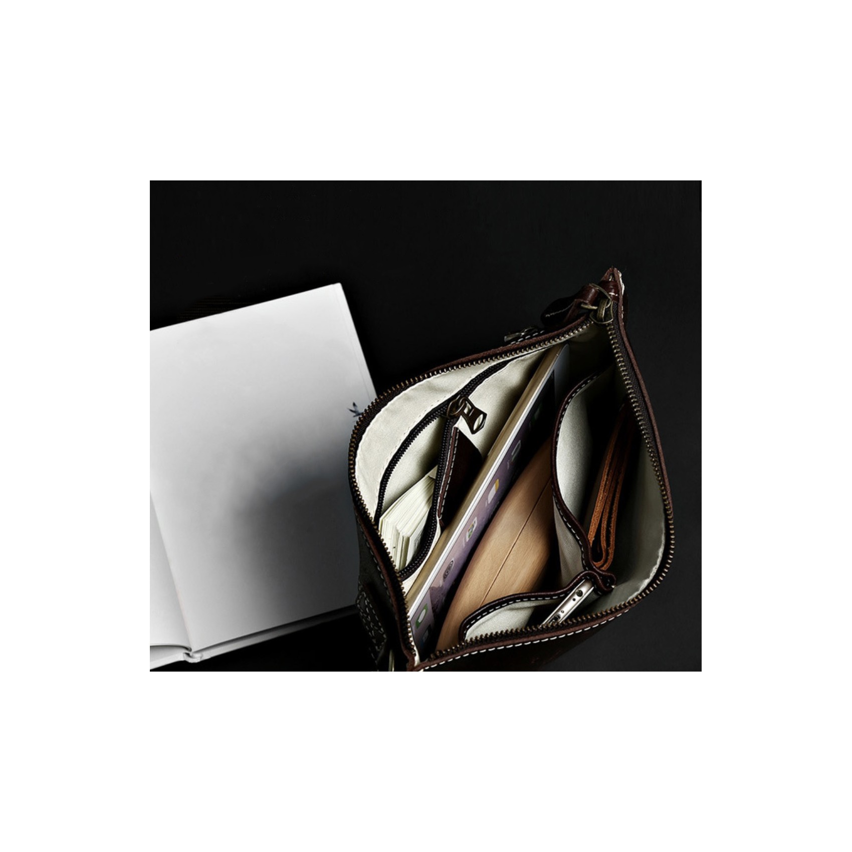 Кожаный чехол сумка для планшета Daniel темно-коричневый