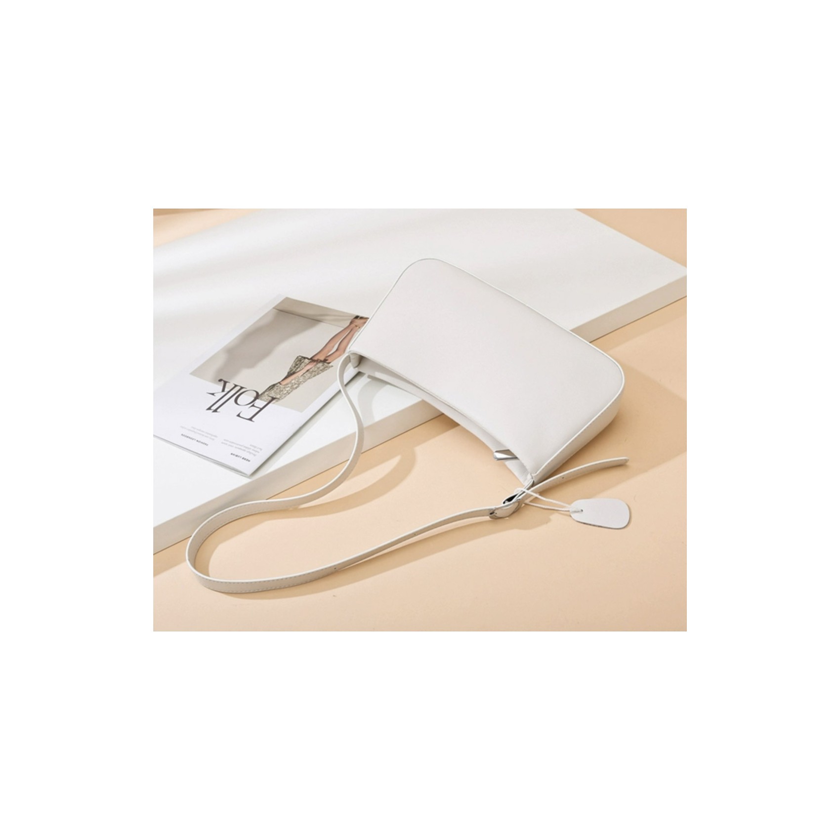 Жіноча шкіряна сумка Julia біла