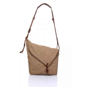 Жіноча сумка через плече Air світло-коричнева фото