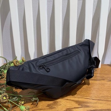 Сумка бананка на пояс черная Jerome фото