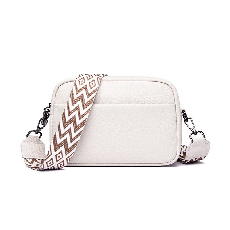 Жіноча шкіряна сумка через плече Marilyn біло-молочна