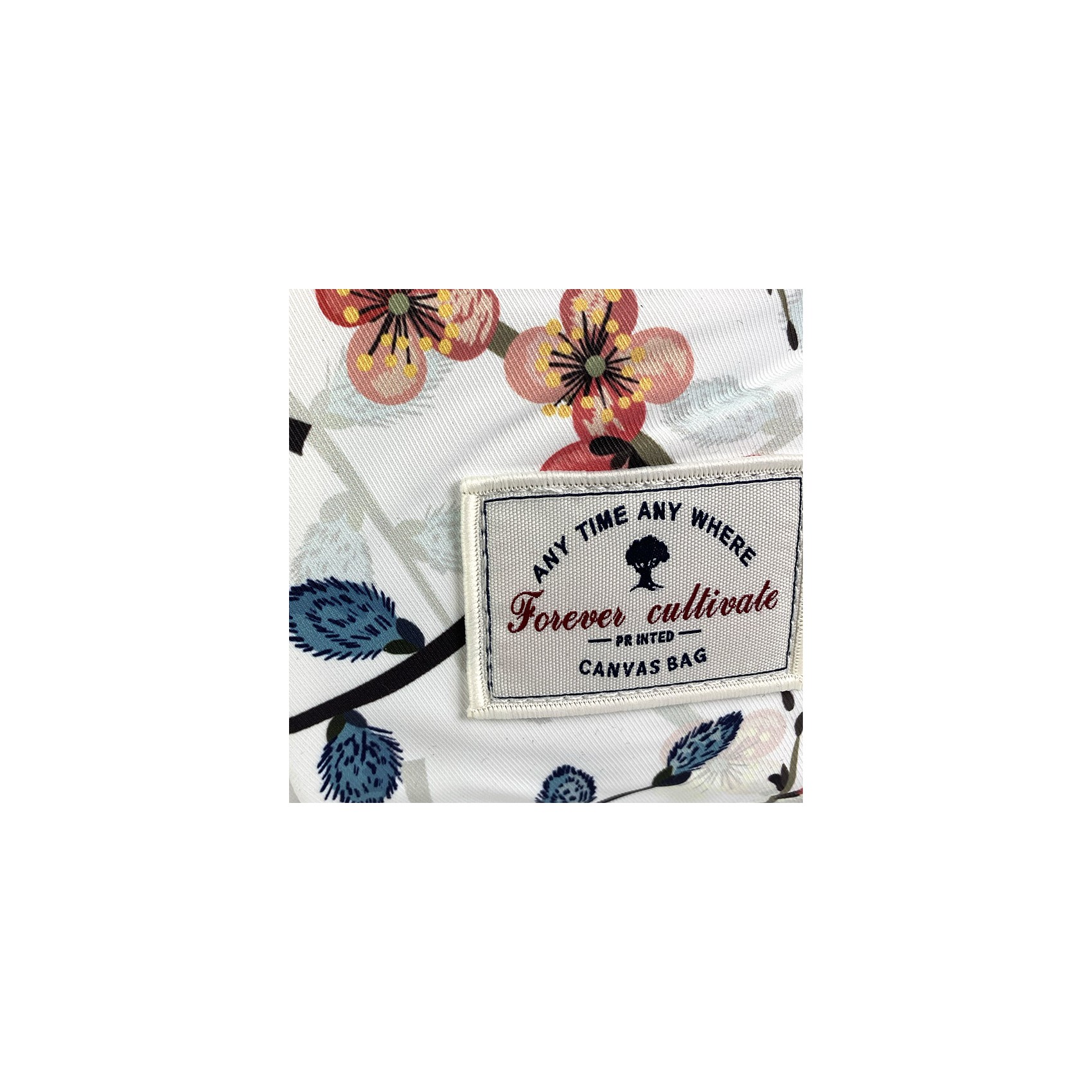 Женский рюкзак Blooming белый с разноцветным рисунком