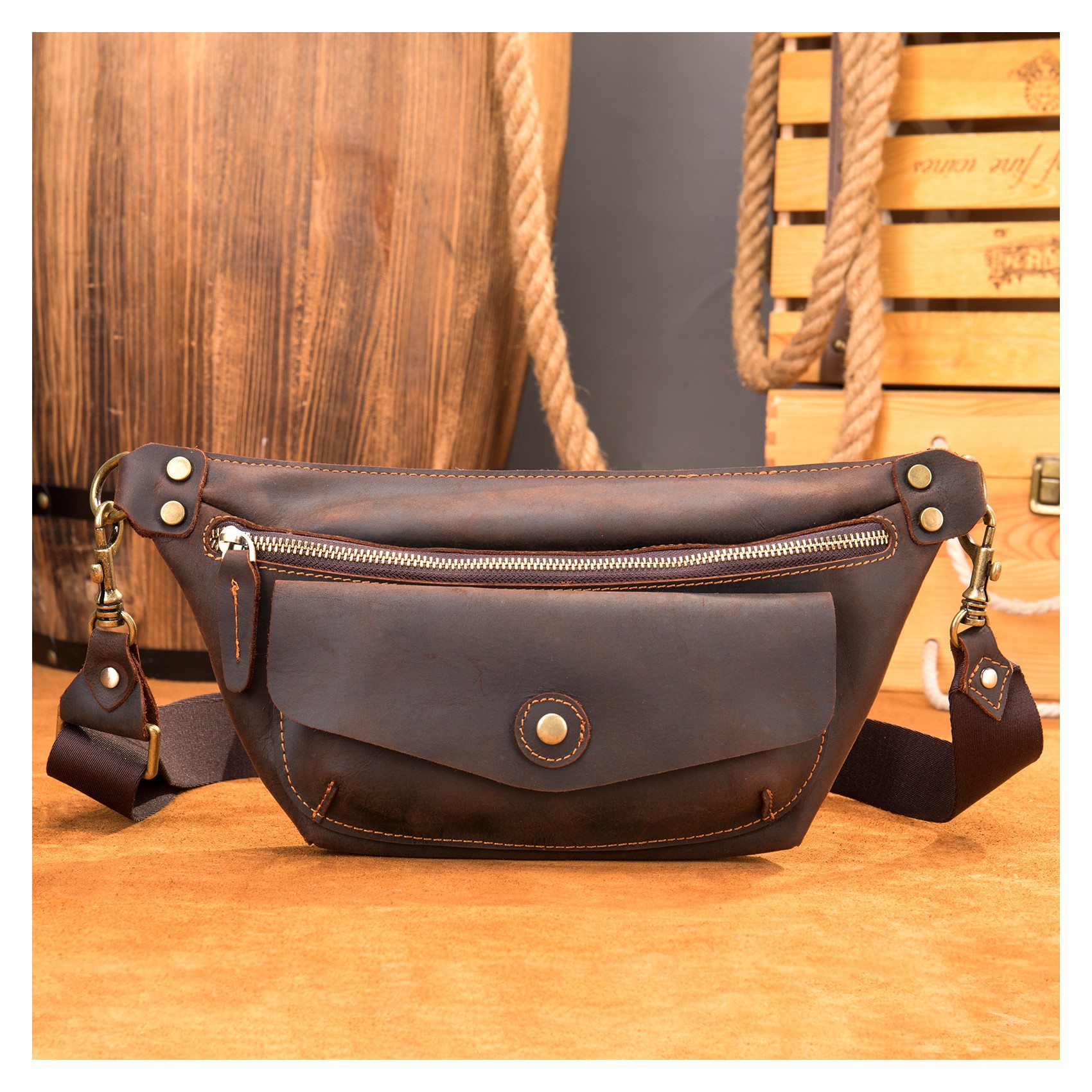 Мужская кожаная сумка бананка на пояс Broughton темно-коричневая