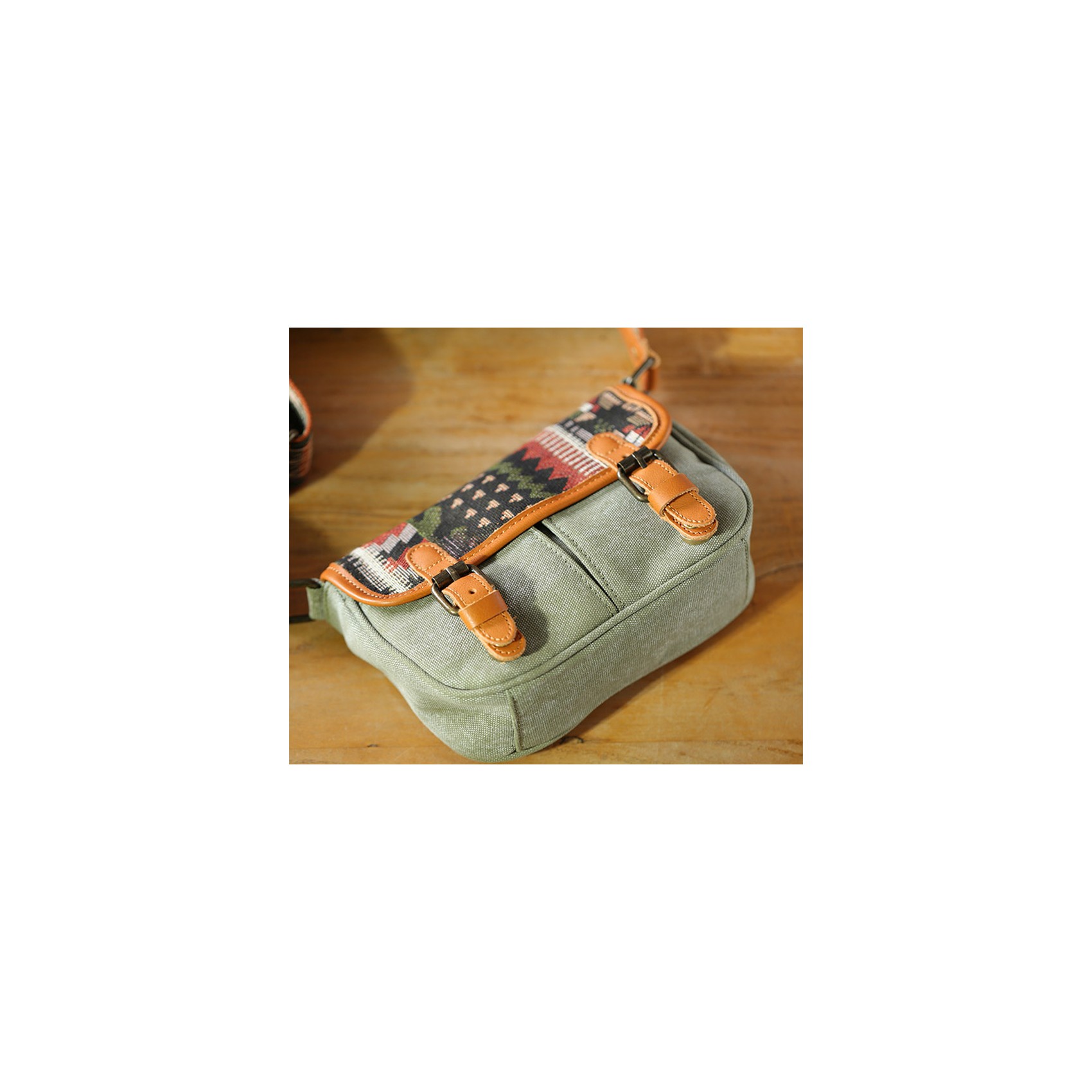 Жіноча сумка через плече Peggy з орнаментом хакі