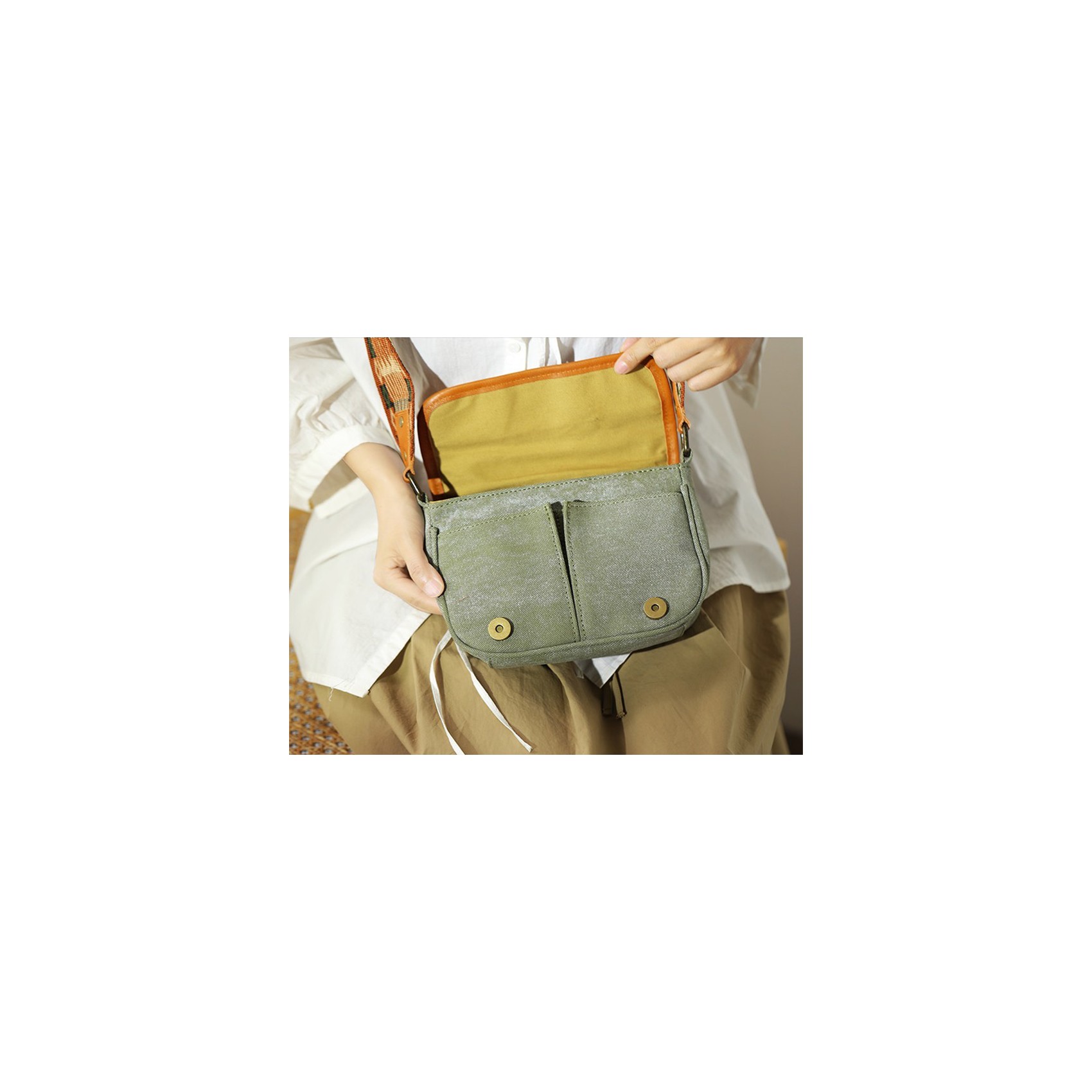 Жіноча сумка через плече Peggy з орнаментом хакі