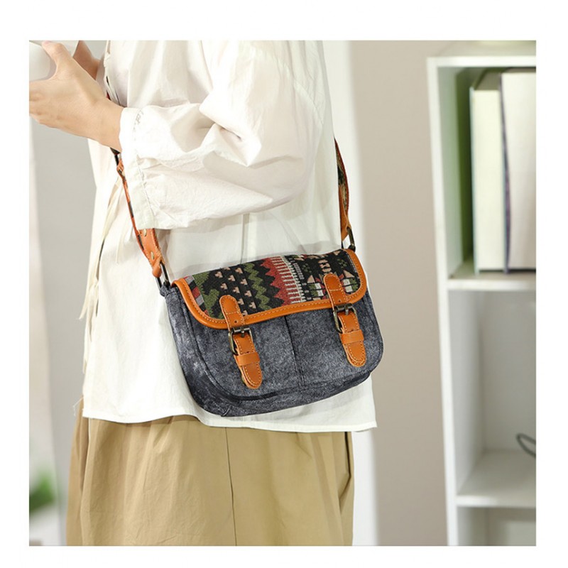 Жіноча сумка через плече Peggy з орнаментом графіт - 9 фото