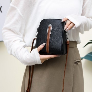 Женская кожаная сумка через плечо Valerie черная фото