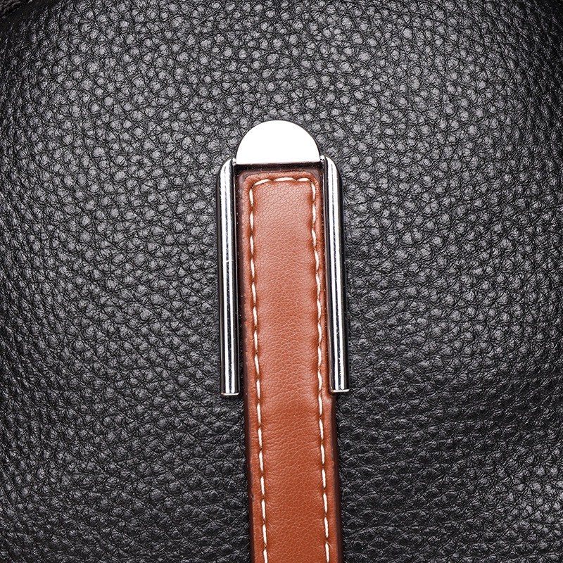 Жіноча шкіряна сумка через плече Valerie чорна - 11 фото