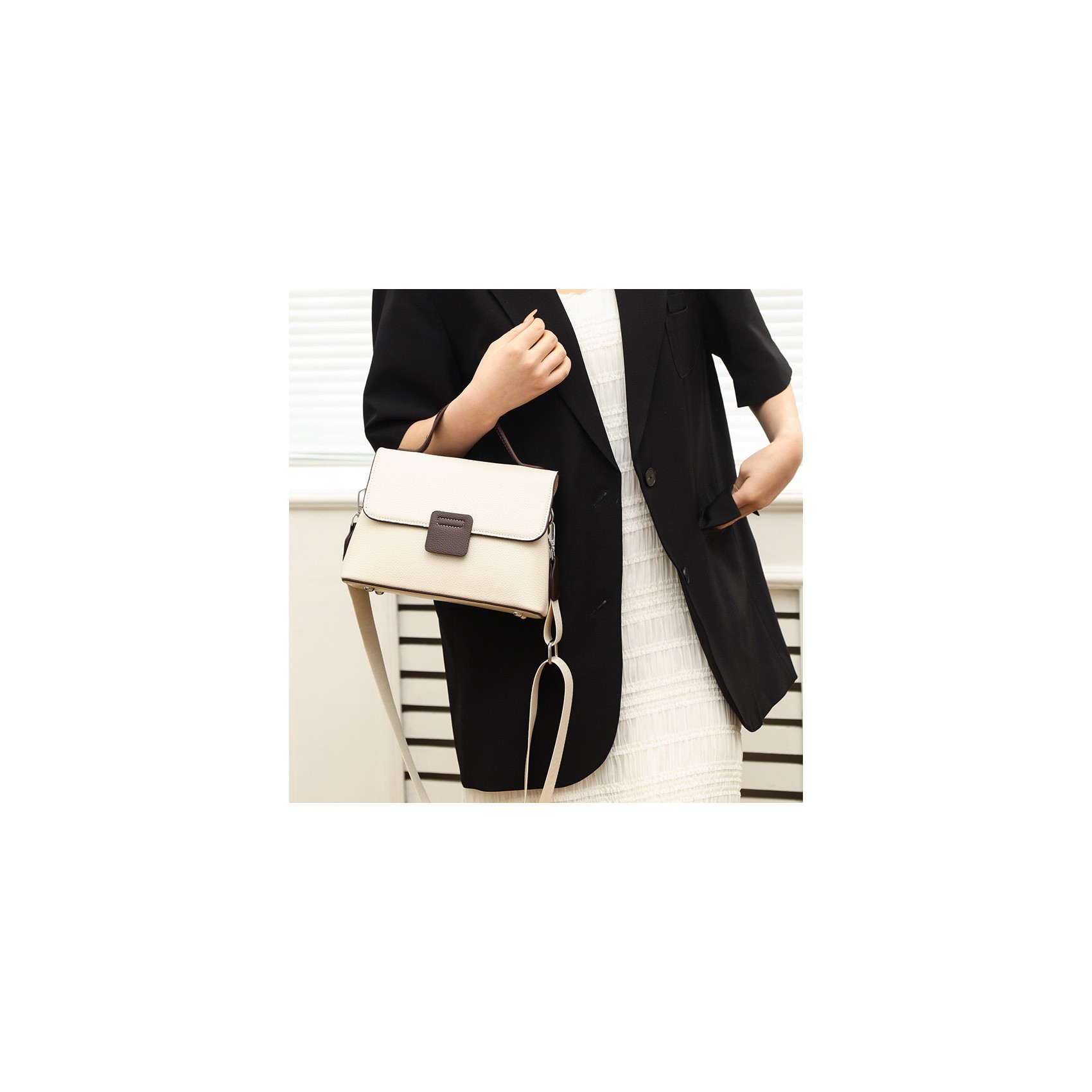 Женская кожаная сумка Charlotte молочная